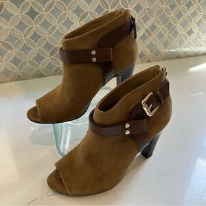 Vince Camuto VC Signature Leather Suede Brown Nikoletta Peep Toe Boots Size 7